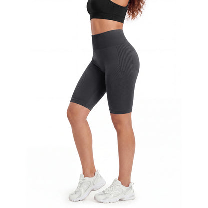 The 3D cropped leggings that enhance your silhouette with comfort.
