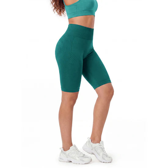 The 3D cropped leggings that enhance your silhouette with comfort.